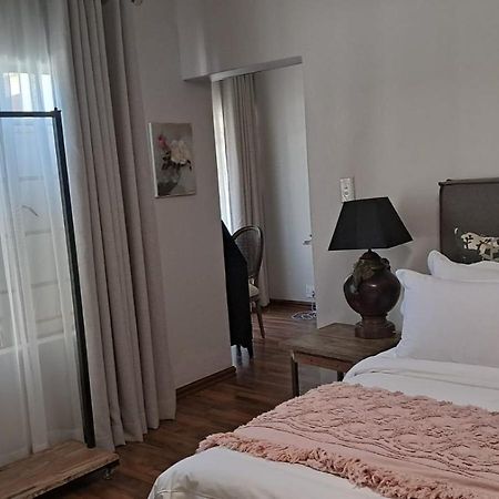 Art And Soul Restaurant, Accommodation, French Bar And Art Gallery Парейс Екстериор снимка