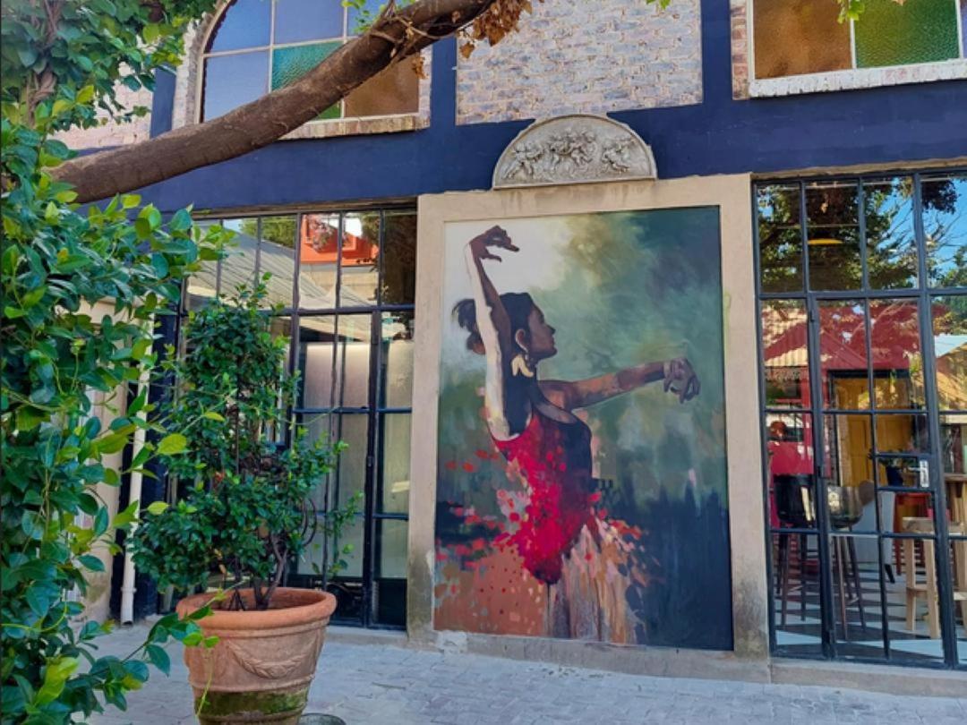Art And Soul Restaurant, Accommodation, French Bar And Art Gallery Парейс Екстериор снимка